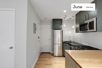 491 W 22nd St in New York, NY - Foto de edificio - Building Photo