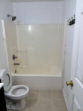 1003 Whipporwill Dr in Berea, KY - Foto de edificio - Building Photo