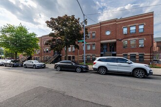 37 Erasmus St in Brooklyn, NY - Building Photo - Building Photo