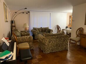 314 New Salem St in Park Forest, IL - Building Photo - Building Photo