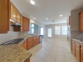 1995 Kingston Cove in League City, TX - Building Photo - Building Photo
