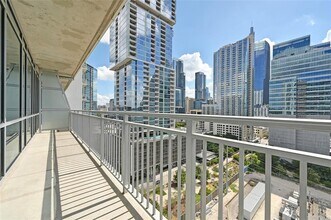 222 West Ave in Austin, TX - Building Photo - Building Photo