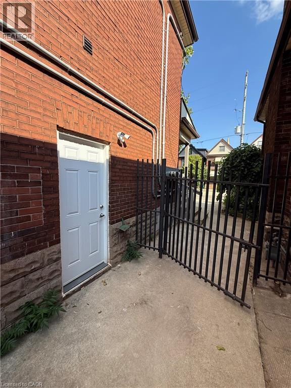 187 Stirton St in Hamilton, ON - Building Photo - Building Photo