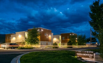 Tierra Montosa in Taos, NM - Building Photo