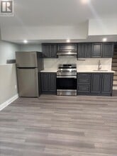 802 Cedarvale Dr in Innisfil, ON - Building Photo - Building Photo