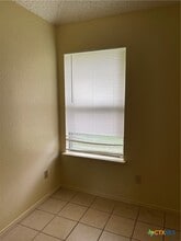 2404 Bluebonnet Dr in Killeen, TX - Building Photo - Building Photo