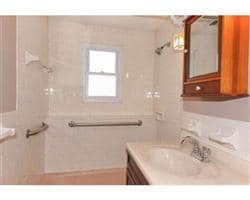 9 Mayberry Dr-Unit -1 in Westborough, MA - Foto de edificio - Building Photo