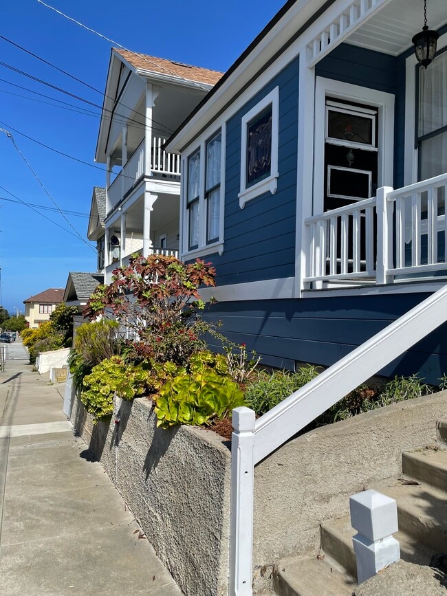 property at 209 19th St