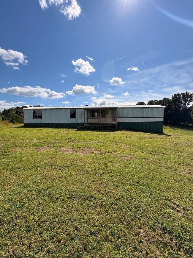 property at 143 Little Macy Ln