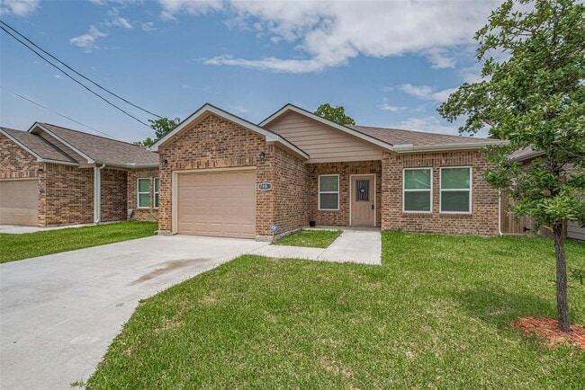 7981 St Louis St in Houston, TX - Building Photo - Building Photo