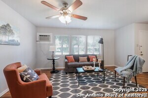 418 Saratoga Dr in San Antonio, TX - Building Photo - Building Photo