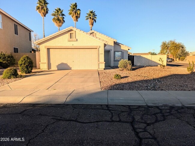 15440 W Mauna Loa Ln in Surprise, AZ - Building Photo - Building Photo
