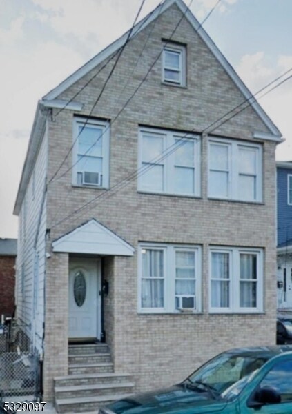 522 4th Ave in Elizabeth, NJ - Building Photo