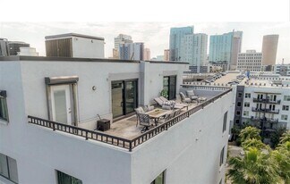 201 W Laurel St in Tampa, FL - Building Photo