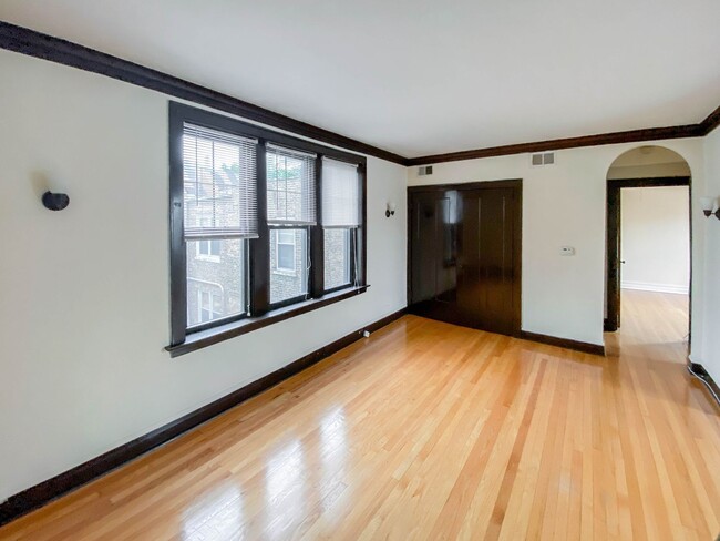3620 N Marshfield Ave, Unit 2A in Chicago, IL - Foto de edificio - Building Photo