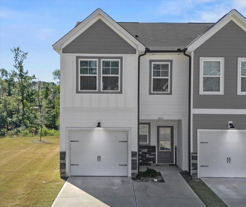 1071 Linsmore Ave in Grovetown, GA - Building Photo