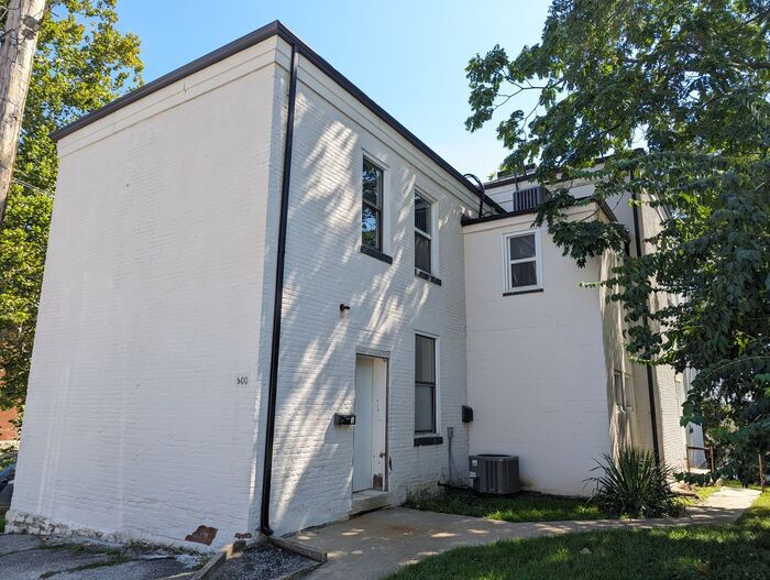 500 2nd St in St. Charles, MO - Building Photo