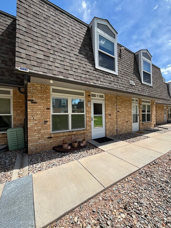 property at 1547 S Owens St