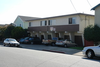 217 California Ave in South San Francisco, CA - Building Photo - Building Photo