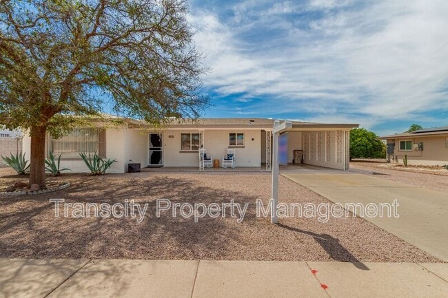 property at 5817 E Duncan St