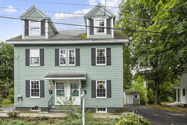 21 Bedford Ct in Concord, MA - Building Photo - Building Photo