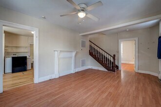 369 E Elizabeth St in Harrisonburg, VA - Building Photo - Building Photo