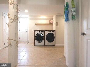 121 E Sand Dune Ln in Long Beach, NJ - Building Photo - Building Photo