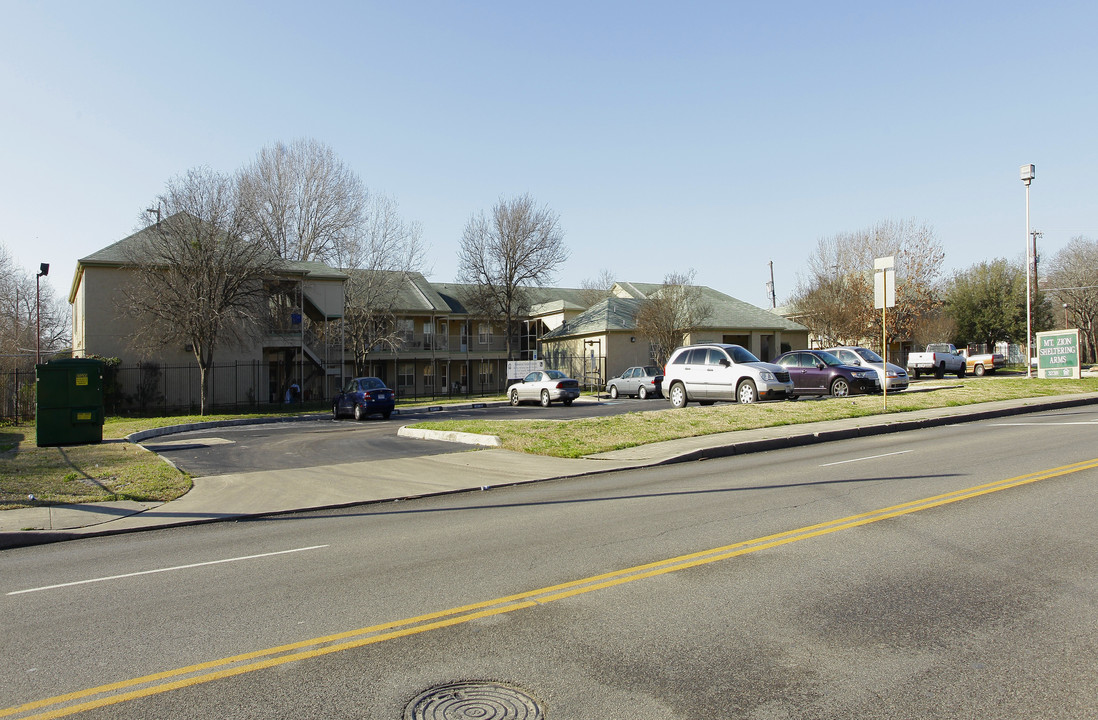 Mount Zion Sheltering Arms Apartments in San Antonio, TX - Building Photo