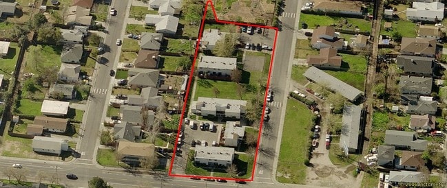 Grand Ave Villa in Sacramento, CA - Building Photo - Building Photo