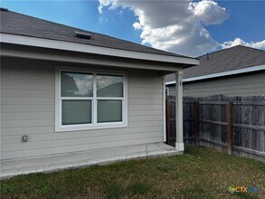 9063 Rancher Trl in Seguin, TX - Building Photo - Building Photo
