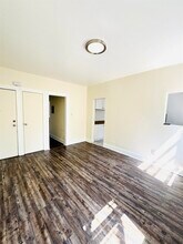 289 Communipaw Ave-Unit -2L in Jersey City, NJ - Building Photo - Building Photo
