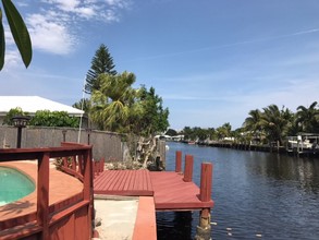 2700 NE 57th Ct in Fort Lauderdale, FL - Building Photo - Building Photo