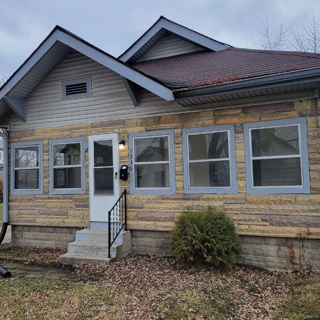 property at 1336 N Kealing Ave