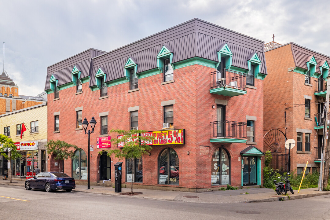 2002 Montcalm Rue in Montréal, QC - Building Photo