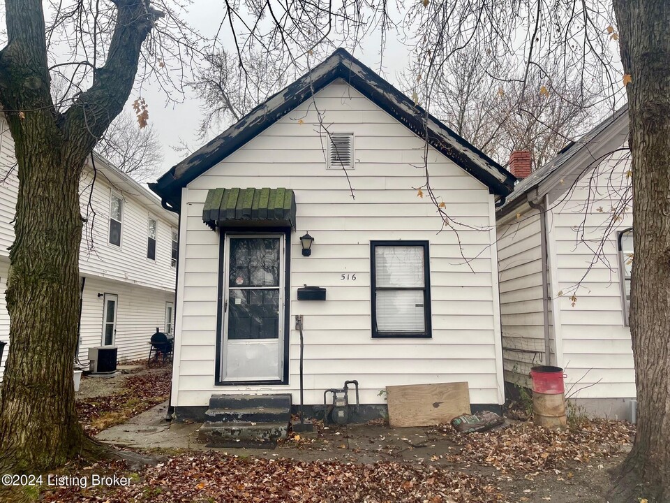 516 Culbertson Ave in New Albany, IN - Building Photo