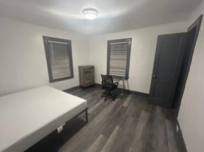 51 Walnut St, Unit 3