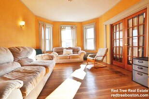 43 Orkney Rd, Unit 1 in Boston, MA - Building Photo