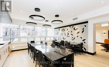 666 Spadina Ave. in Toronto, ON - Building Photo - Building Photo