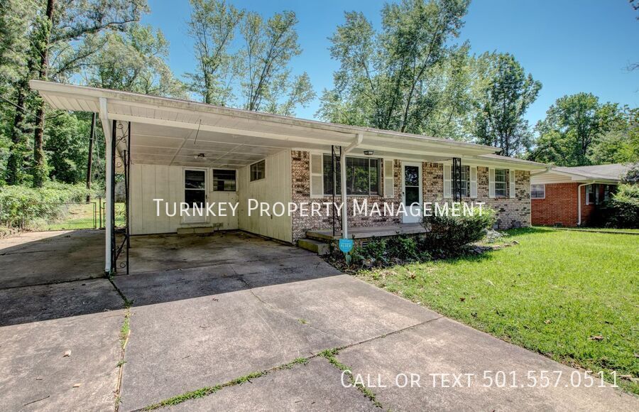 4415 Weymouth in Little Rock, AR - Building Photo
