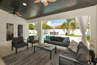 3345 SW Frankford St in Port St. Lucie, FL - Building Photo - Building Photo