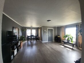 301 Linda Ln in Centralia, WA - Building Photo - Building Photo