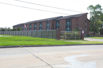 Fort Bend Gardens in Rosenberg, TX - Building Photo - Building Photo