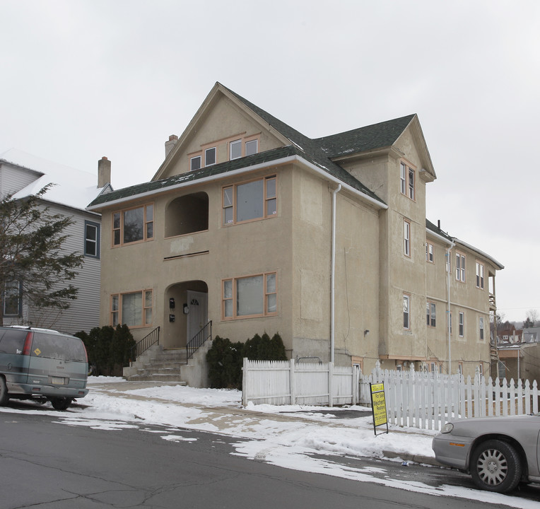 542 N Irving Ave in Scranton, PA - Building Photo