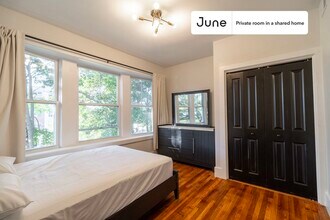 Room in Shared 5 bed/2 bath home in Boston, MA - Building Photo - Building Photo