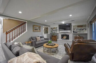 10519 Jaycreek Dr in Houston, TX - Building Photo - Building Photo