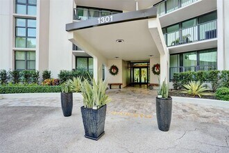 1301 River Reach Dr in Fort Lauderdale, FL - Building Photo - Building Photo