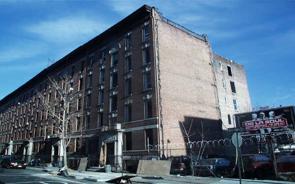 1100 Clay Ave in Bronx, NY - Foto de edificio