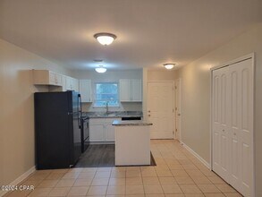5820 Hickory St in Panama City, FL - Building Photo - Building Photo