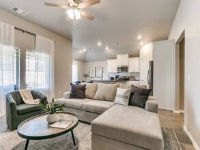 3333 Welling Rd in Edmond, OK - Building Photo - Building Photo