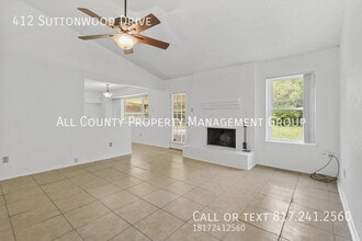 412 Suttonwood Dr in Fort Worth, TX - Building Photo - Building Photo